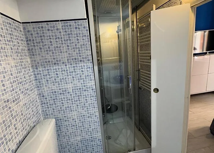 Md House Couette-café Civitavecchia